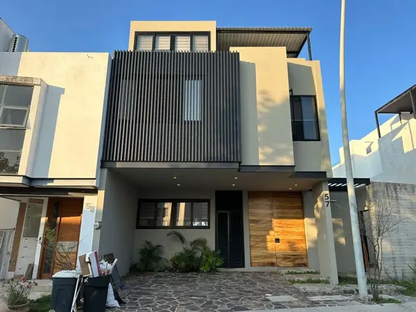 Casa en venta en Valle Imperial, Zapopan — foto 2 de 18