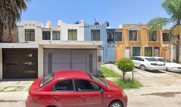 Casa en Praderas del Bosque, León, Guanajuato