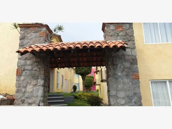 Casa en renta en Lomas de Ahuatlán, Cuernavaca — foto 2 de 16