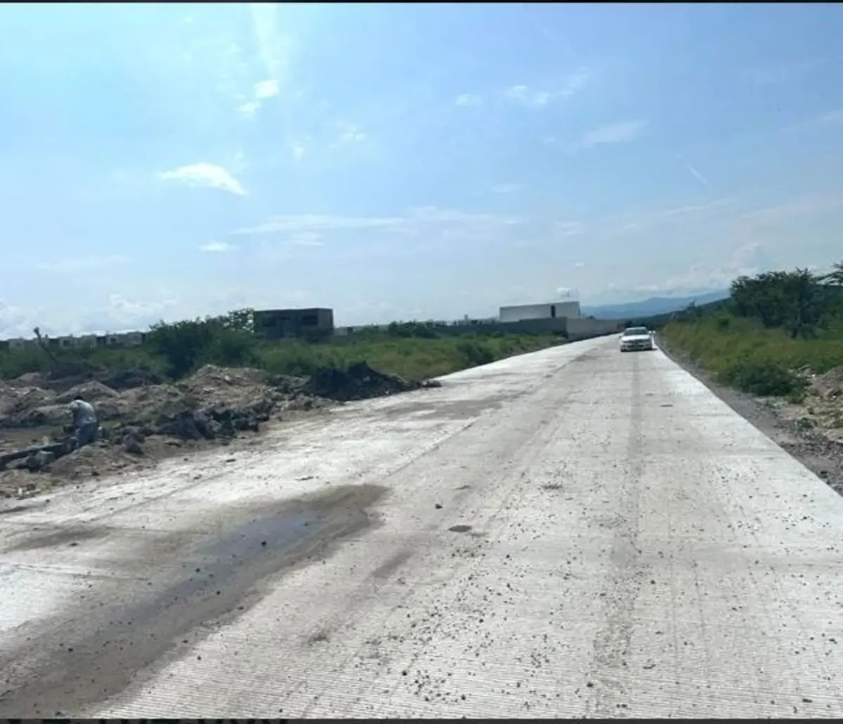 Terreno en venta en Colinas de Santa Fe, Xochitepec — foto 1 de 11