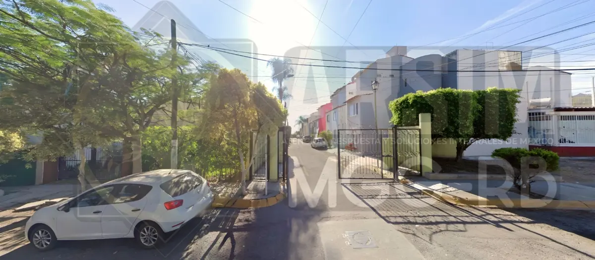 Casa en venta en Misión Del Bosque, Zapopan — foto 1 de 60