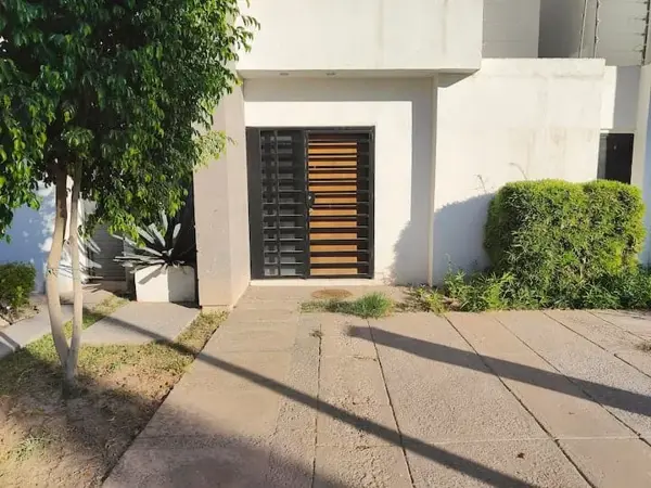 Casa en venta en Residencial Senderos, Torreón — foto 1 de 11