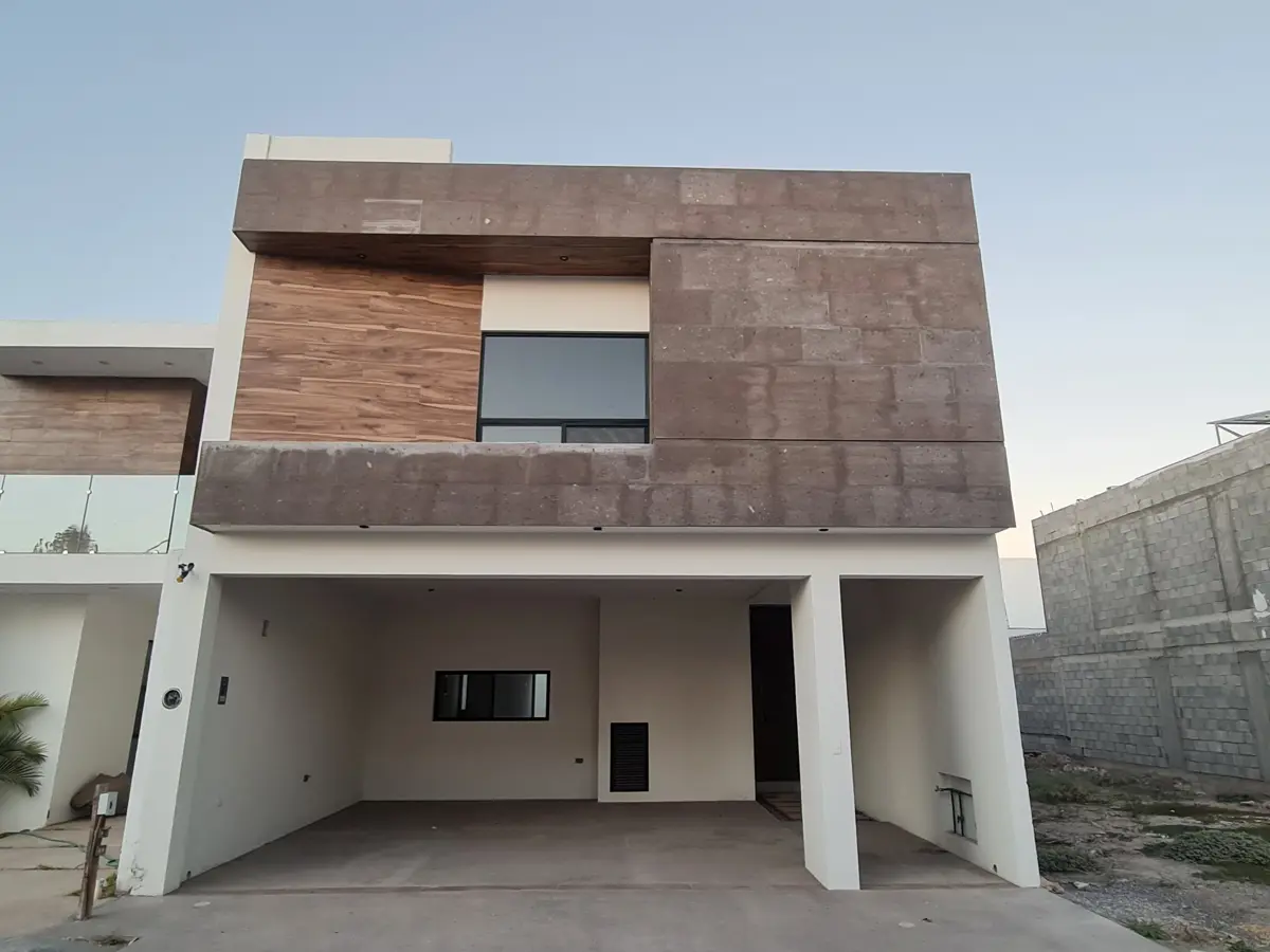 Casa en venta en Los Viñedos, Torreón — foto 1 de 13