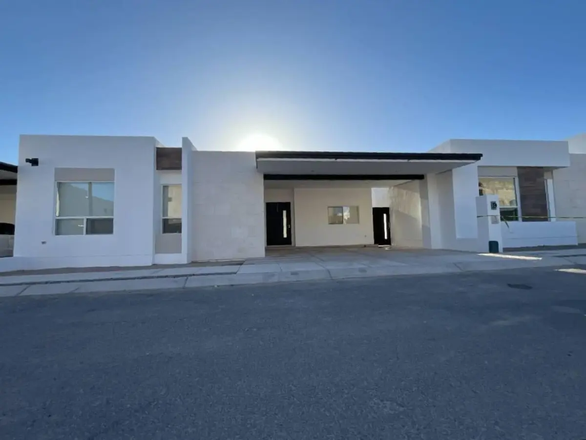 Casa en venta en Santerra, Hermosillo — foto 1 de 13
