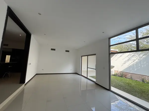 Casa en venta en Los Viñedos, Torreón — foto 2 de 24