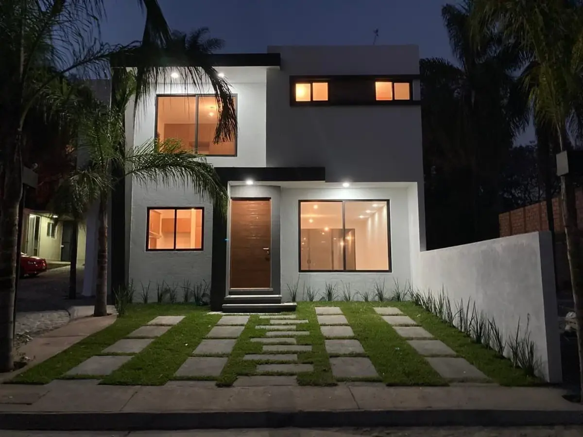 Casa en venta en Lomas de la Selva, Cuernavaca — foto 1 de 16