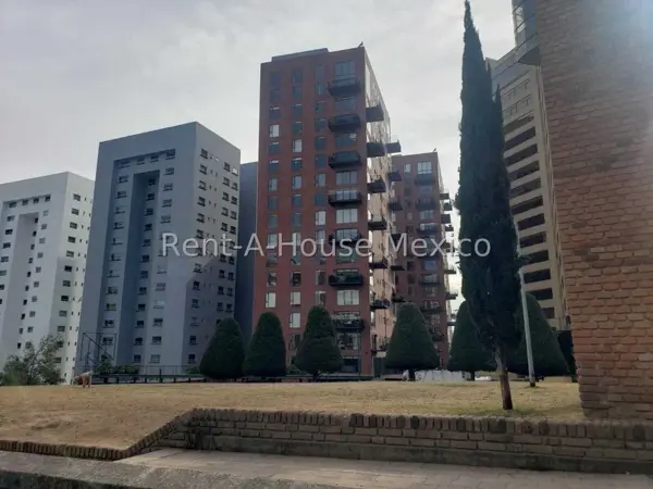 Departamento en venta en Hacienda de las Palmas, Huixquilucan — foto 2 de 35