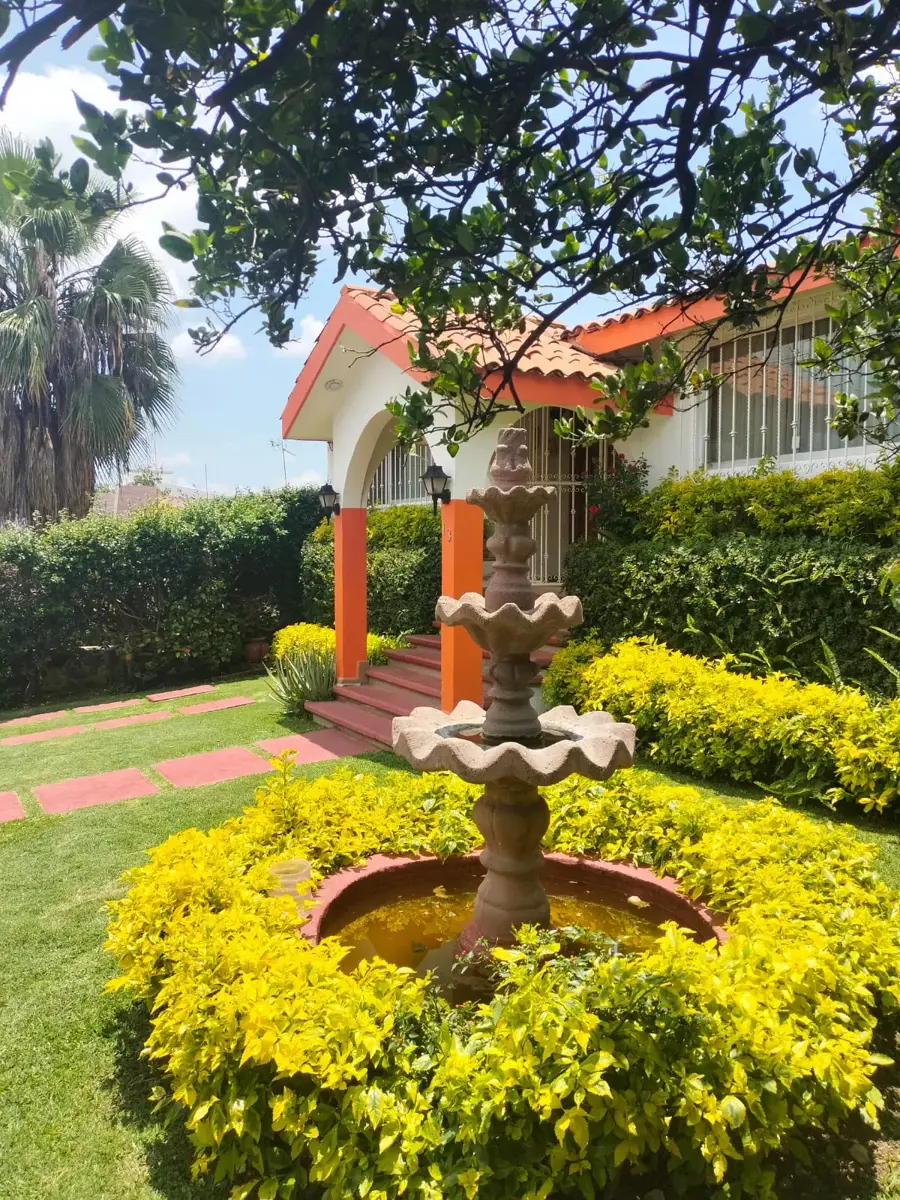 Casa en venta en Lomas de Cocoyoc, Atlatlahucan — foto 1 de 14