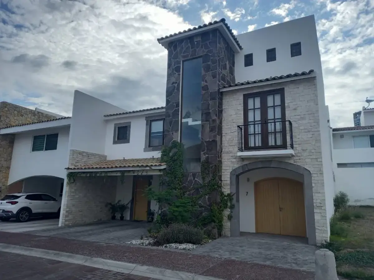 Casa en venta en Lomas de Angelópolis, San Andrés Cholula — foto 1 de 22