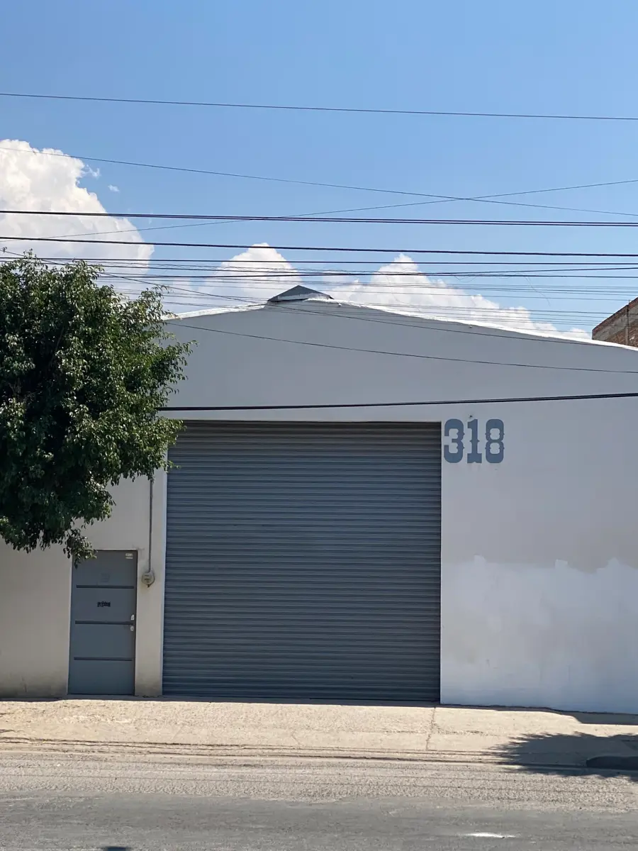 Bodega en renta en Rivera de la Presa, León — foto 1 de 8