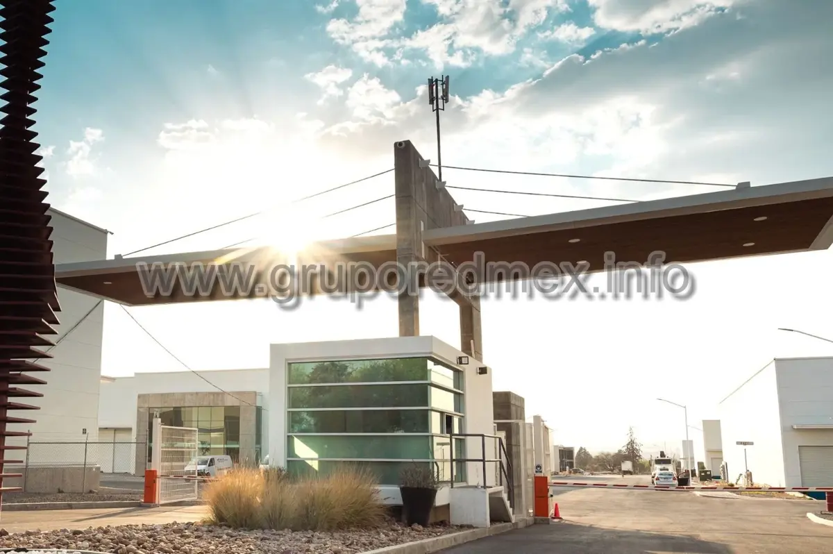 Nave en venta en Ampliación del Paraíso, El Marqués — foto 1 de 6
