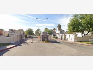 Casa en Residencial Barcelona, Mexicali, Baja California