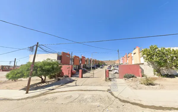 Casa en Los Valles, Tijuana, Baja California