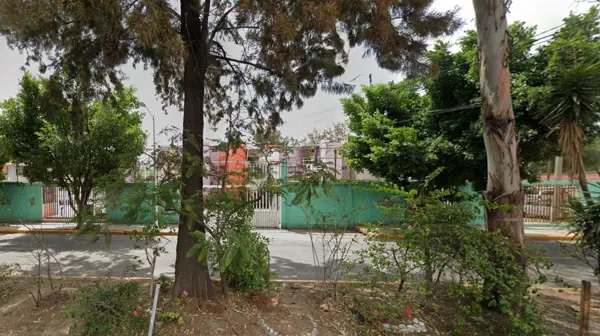 Casa en venta en Ejército de Oriente Zona Peñón, Iztapalapa — foto 2 de 11