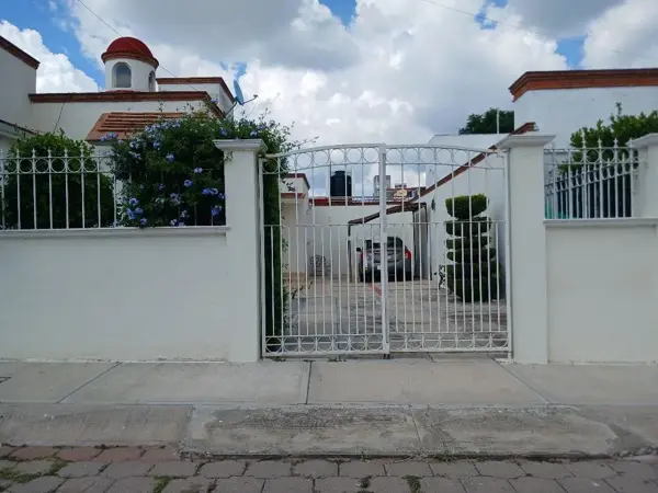 Casa en venta en Los Laureles, Tequisquiapan — foto 2 de 16