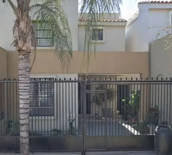Casa en venta en Las Lomas, García — foto 3 de 12