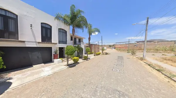 Casa en venta en Los Granados, Acatlán de Juárez — foto 3 de 11