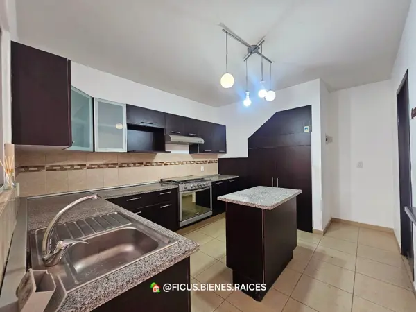 Casa en venta en Villa Toscana, Toluca — foto 3 de 22