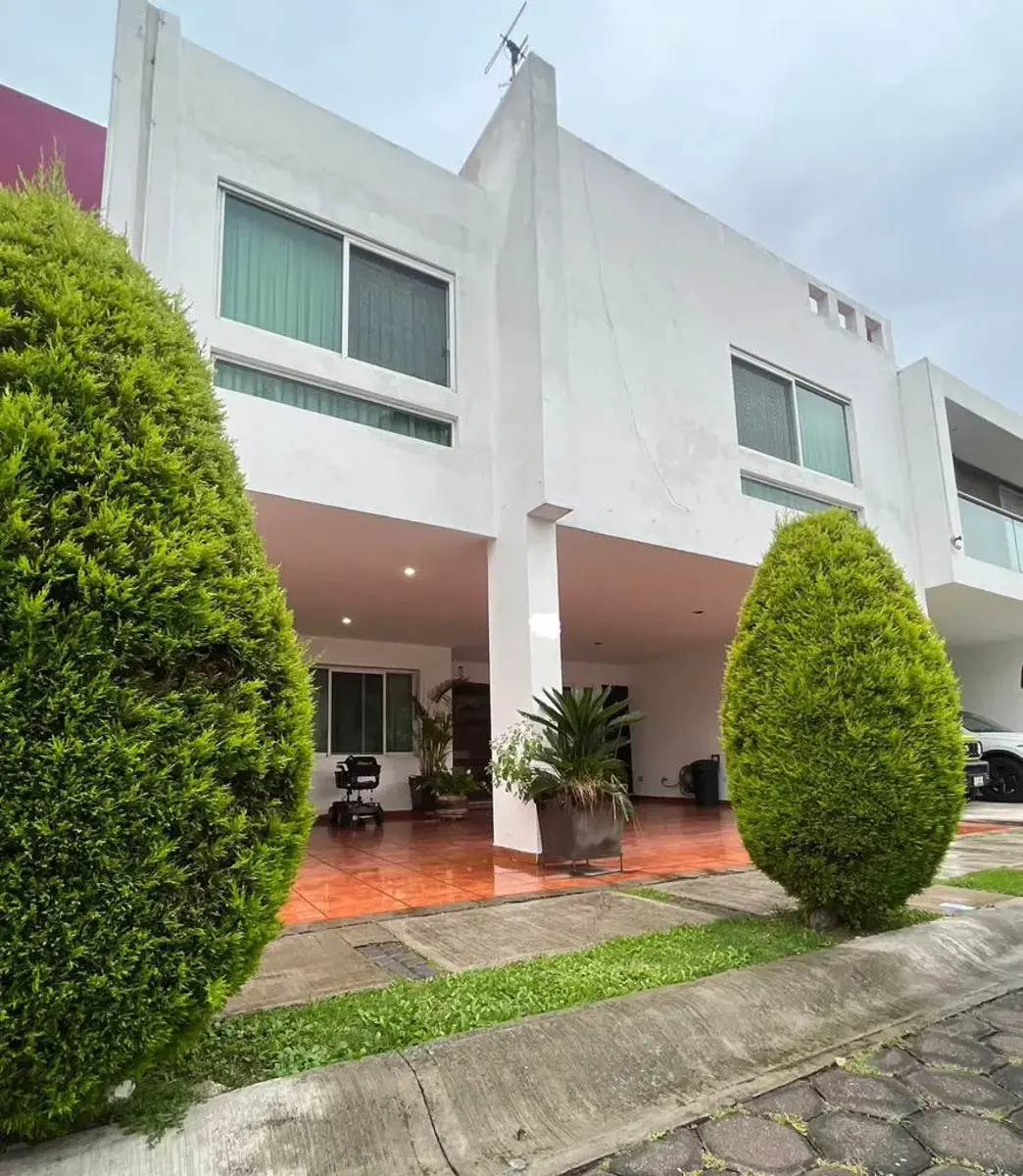 Casa en venta en Lomas de Angelópolis, San Andrés Cholula — foto 1 de 16