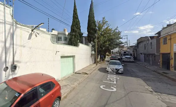 Casa en venta en Plazas de San Buenaventura, Toluca — foto 3 de 10