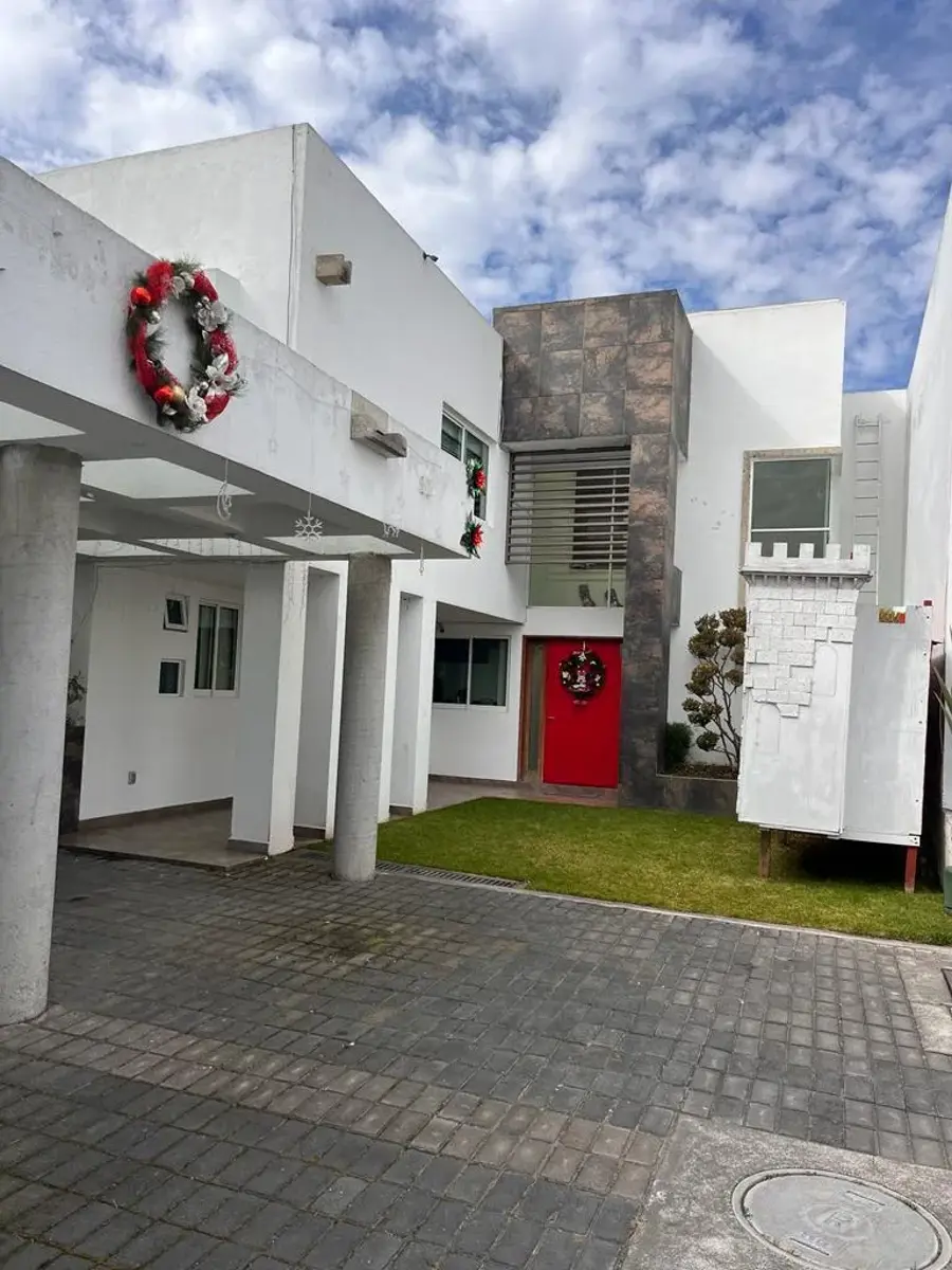 Casa en venta en Llano Grande (El Salitre), Metepec — foto 1 de 16