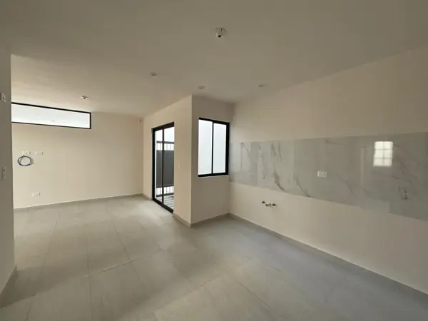 Casa en venta en Ciudad Mirasierra, Saltillo — foto 3 de 14