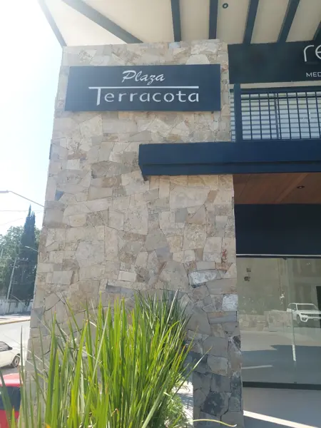 Local en renta en Quinta Real, Saltillo — foto 2 de 10