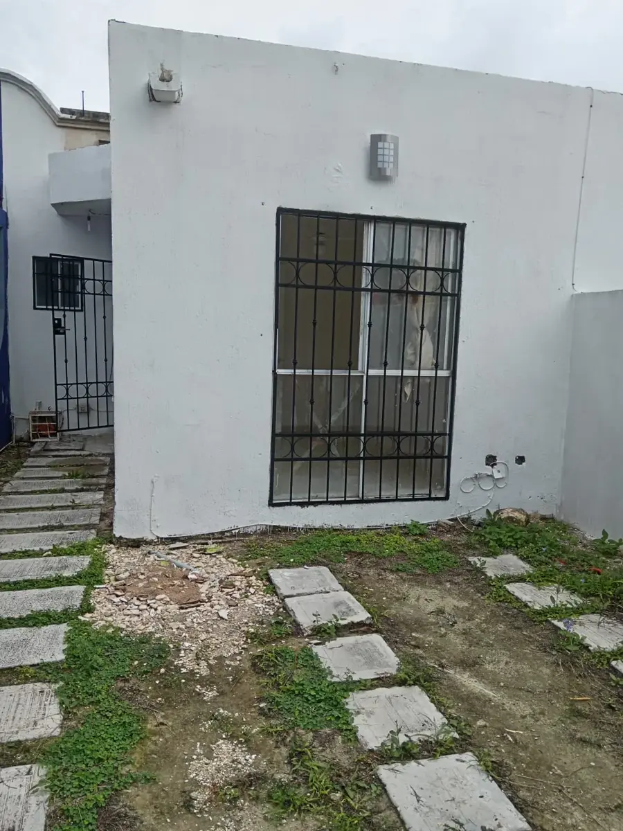 Casa en renta en Misión Villamar II, Solidaridad — foto 1 de 11