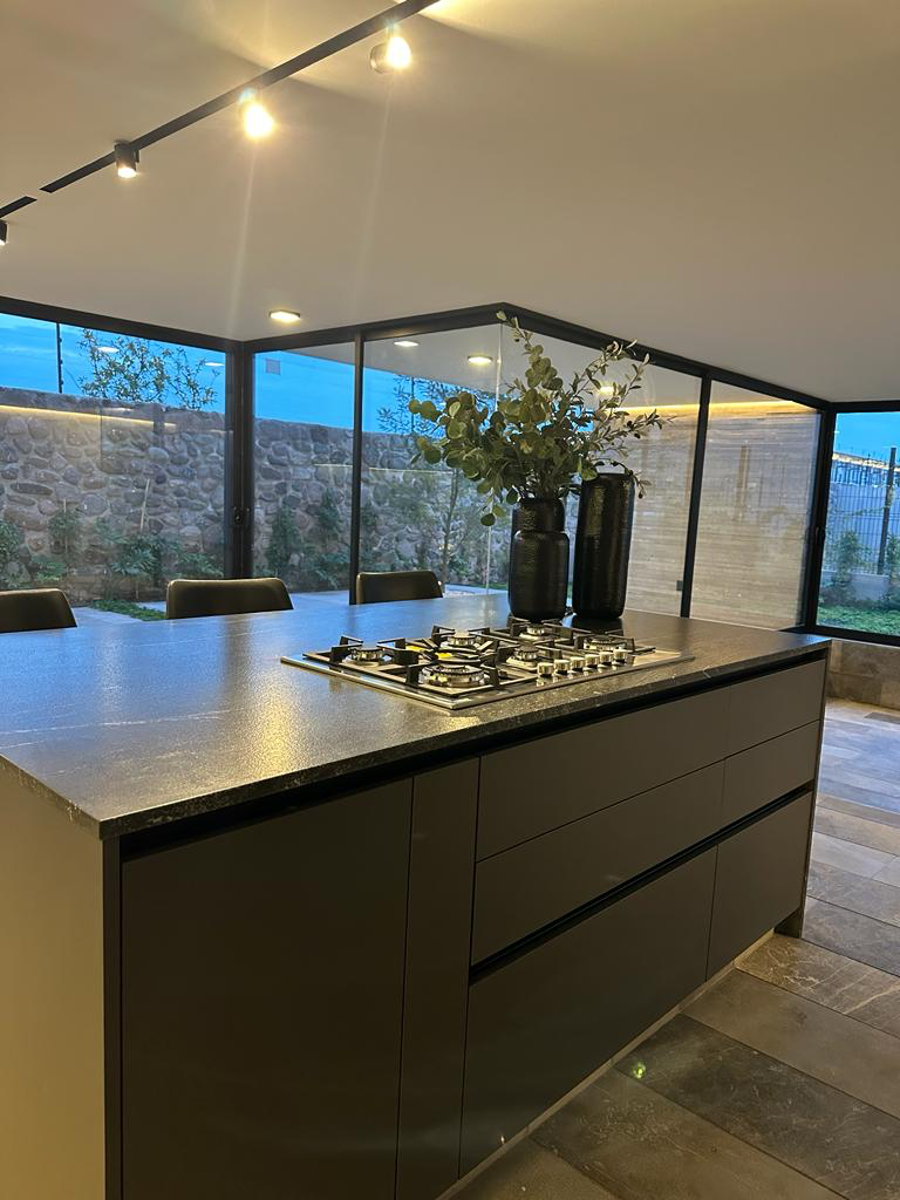 Casa en venta en Lomas del Campanario III, Querétaro — foto 1 de 39