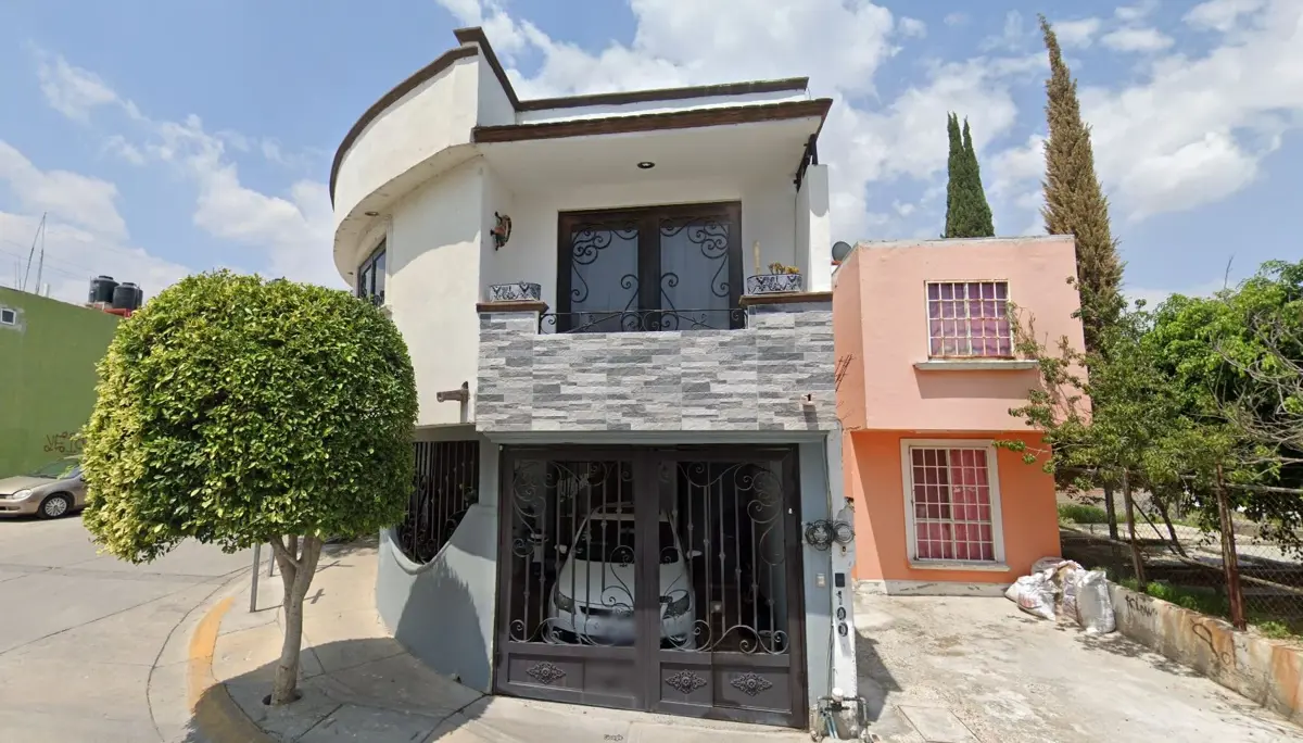 Casa en venta en Ciudad Satelite, León — foto 1 de 14