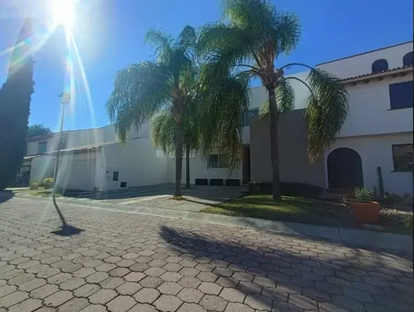 Casa en Rinconada de los Alamos, Querétaro, Querétaro