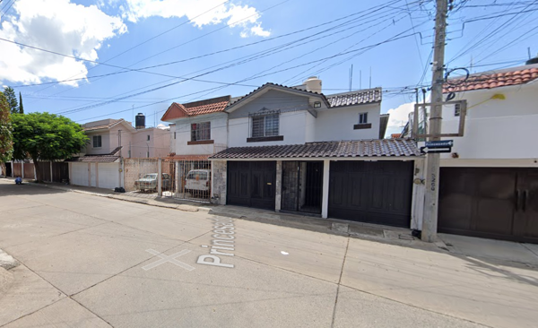 Casa en venta en Real Providencia, León — foto 3 de 11