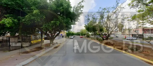 Casa en venta en Lomas de Zapopan, Zapopan — foto 2 de 60
