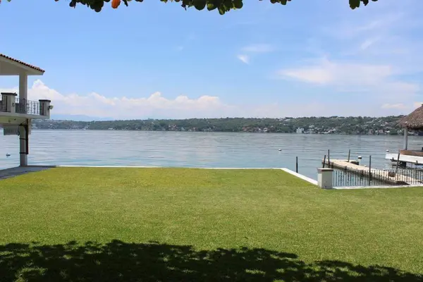 Casa en venta en Tequesquitengo, Jojutla — foto 3 de 20