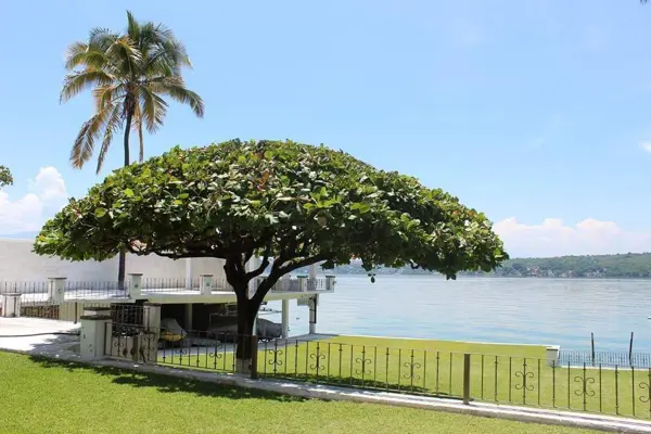 Casa en venta en Tequesquitengo, Jojutla — foto 2 de 20