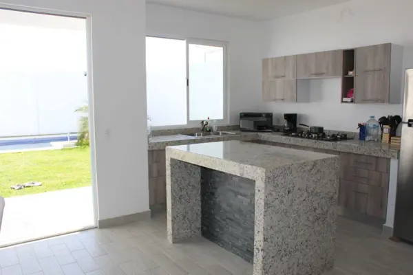Casa en venta en Tequesquitengo, Jojutla — foto 2 de 18