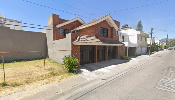 Casa en venta en Valle del Campestre, León — foto 2 de 4