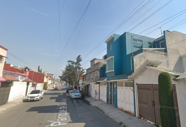 Casa en venta en Parques Nacionales, Toluca — foto 2 de 4