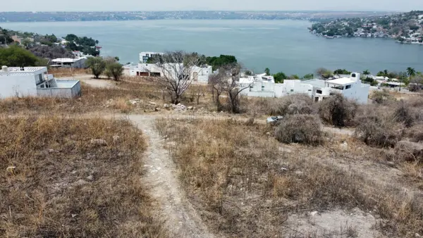 Terreno en venta en Tequesquitengo, Jojutla — foto 3 de 10