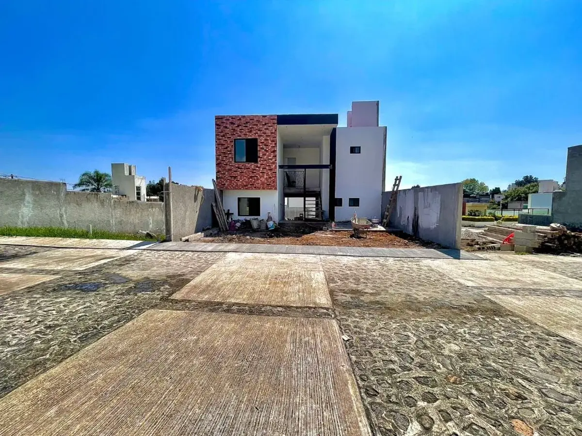 Casa en venta en Lomas de Cortes, Cuernavaca — foto 1 de 7