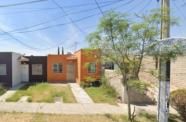 Casa en venta en Hacienda Santa Fe, Tlajomulco de Zúñiga — foto 2 de 36