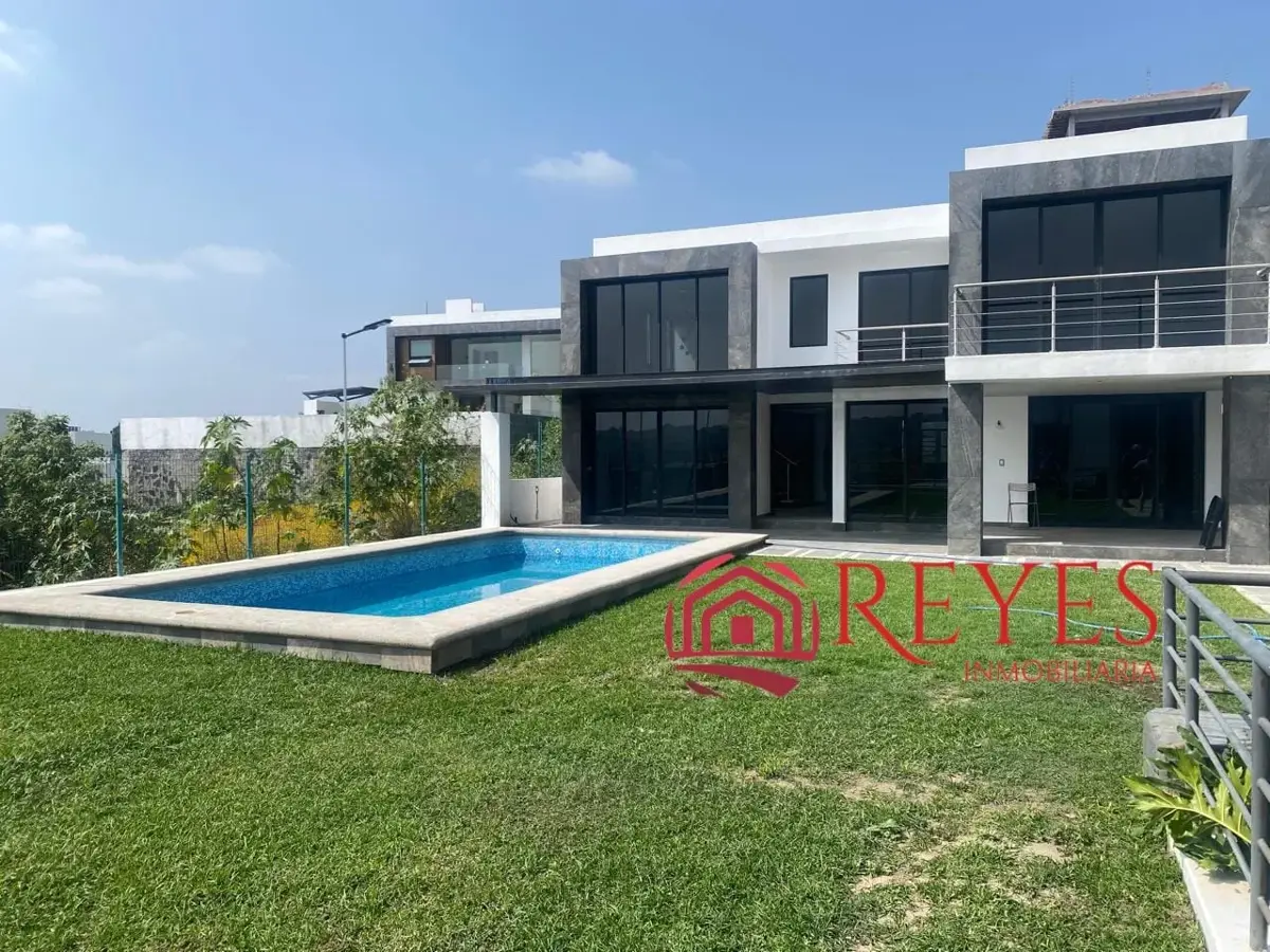 Casa en venta en Lomas de Cocoyoc, Atlatlahucan — foto 1 de 17