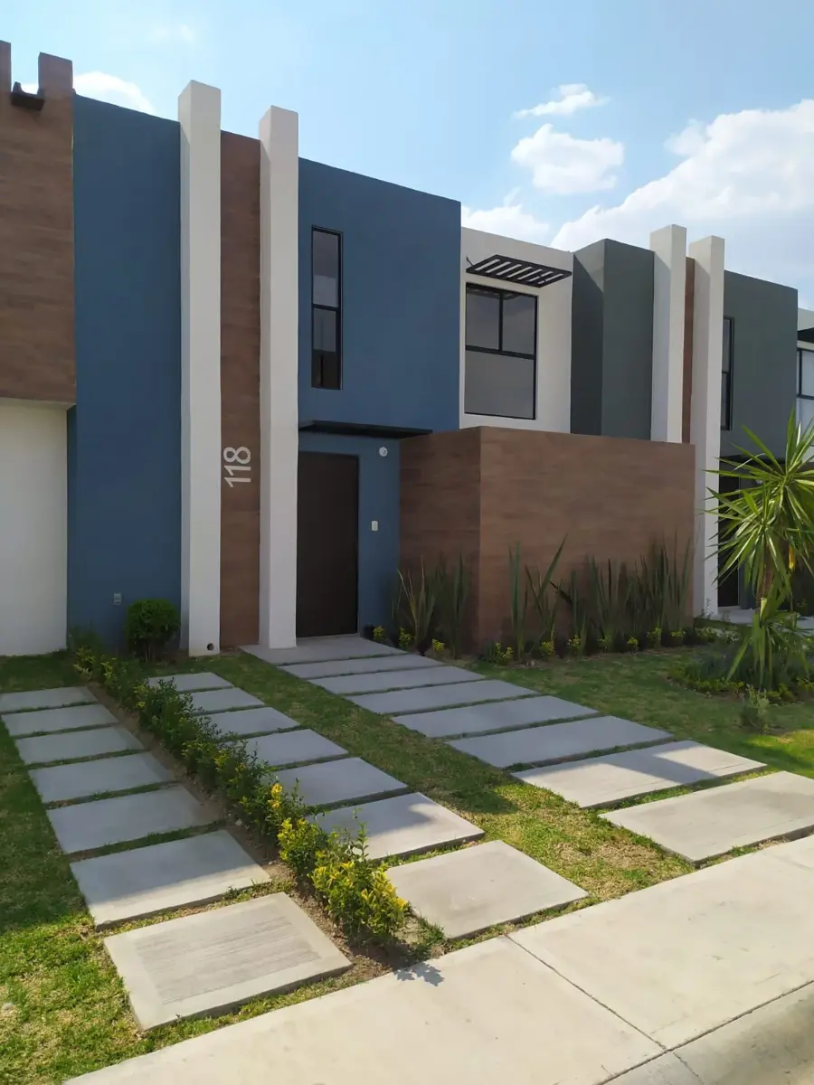 Casa en venta en Paseos de Chavarría, Mineral de la Reforma — foto 1 de 9