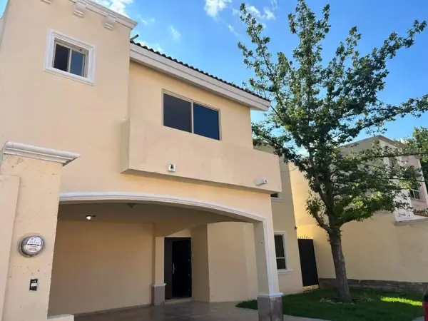 Casa en venta en La Aurora, Saltillo — foto 2 de 33