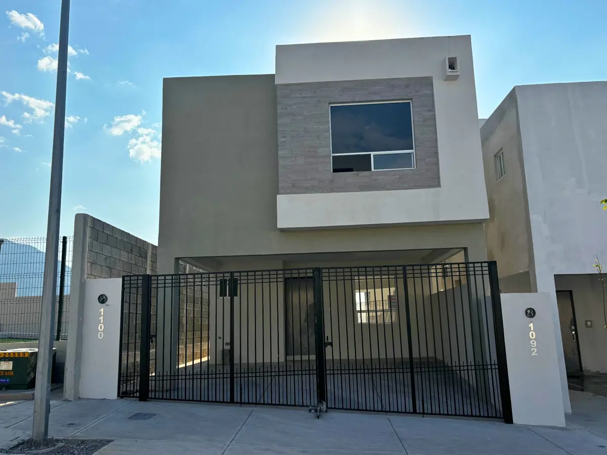 Casa en venta en Portal de las Lomas, Saltillo — foto 1 de 22