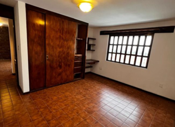 Casa en venta en Quinta Velarde, Guadalajara — foto 3 de 9