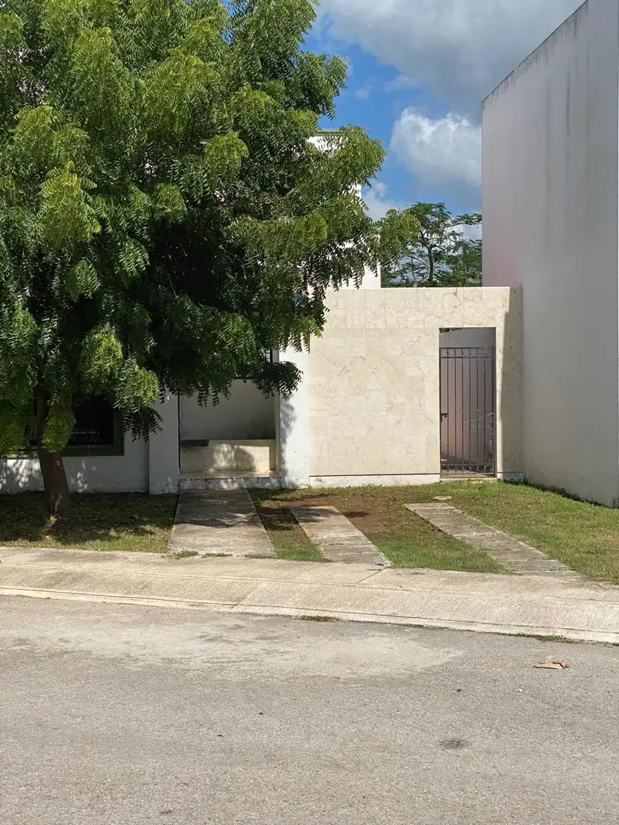 Casa en renta en Gran Santa Fe, Mérida — foto 1 de 17
