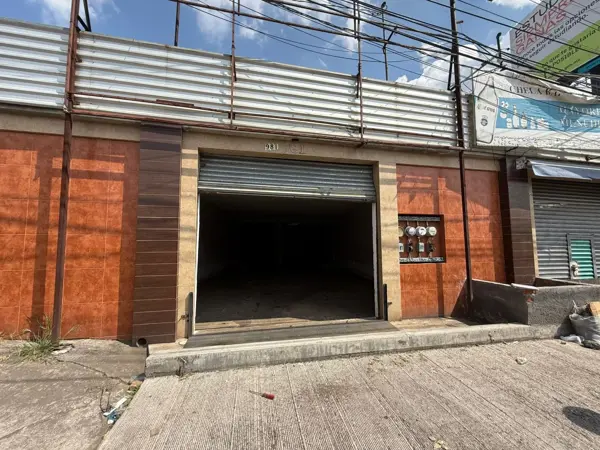 Local en renta en Manantiales Poniente, Morelia — foto 2 de 12