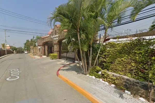 Casa en venta en Lomas de Tzompantle, Cuernavaca — foto 2 de 25