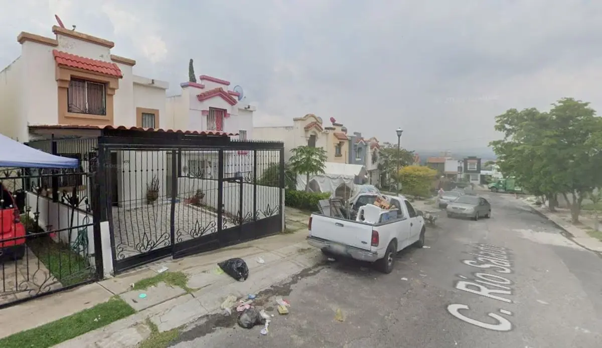 Casa en venta en Paseos de Santiago, Tonalá — foto 1 de 17